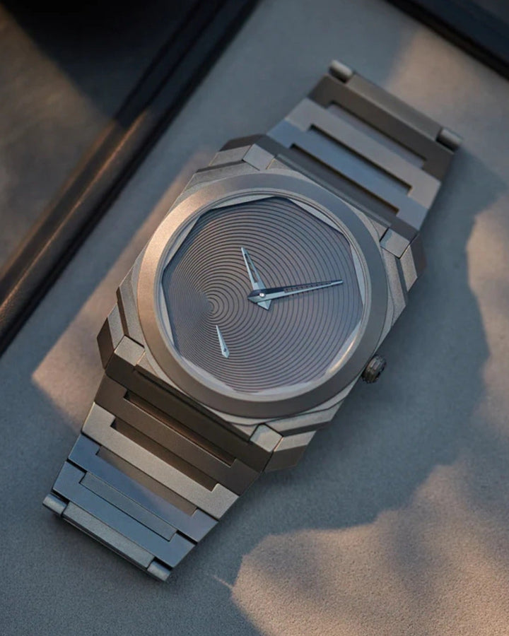 The Monolith Facet-08