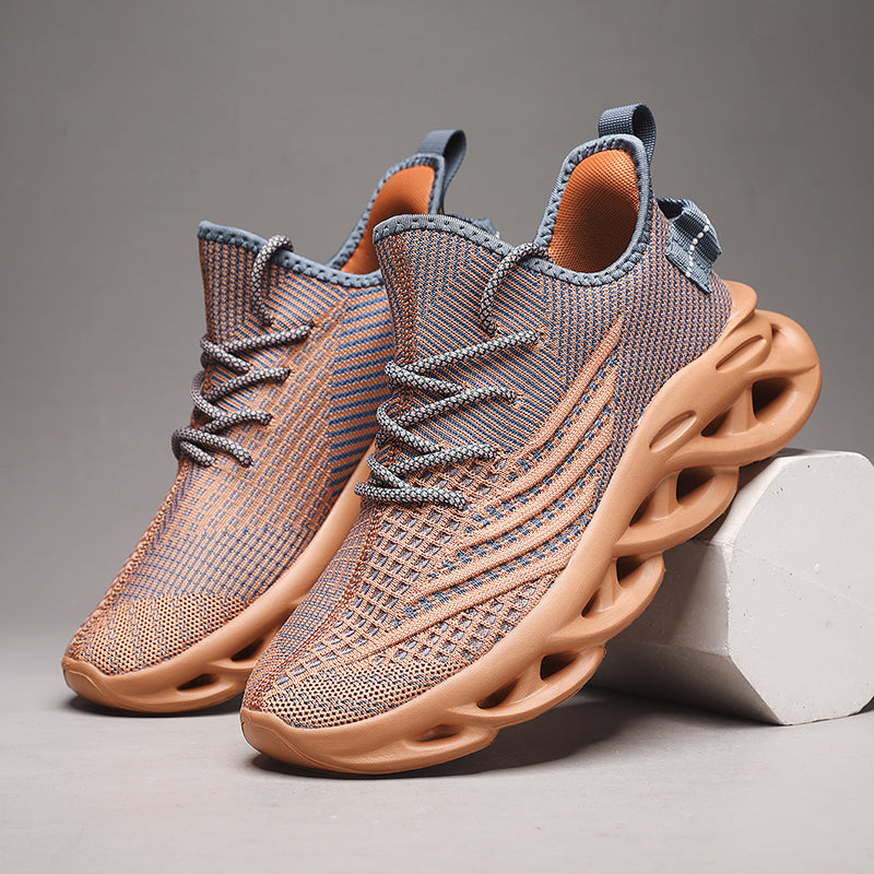 Accela 2 Flyknit Runners