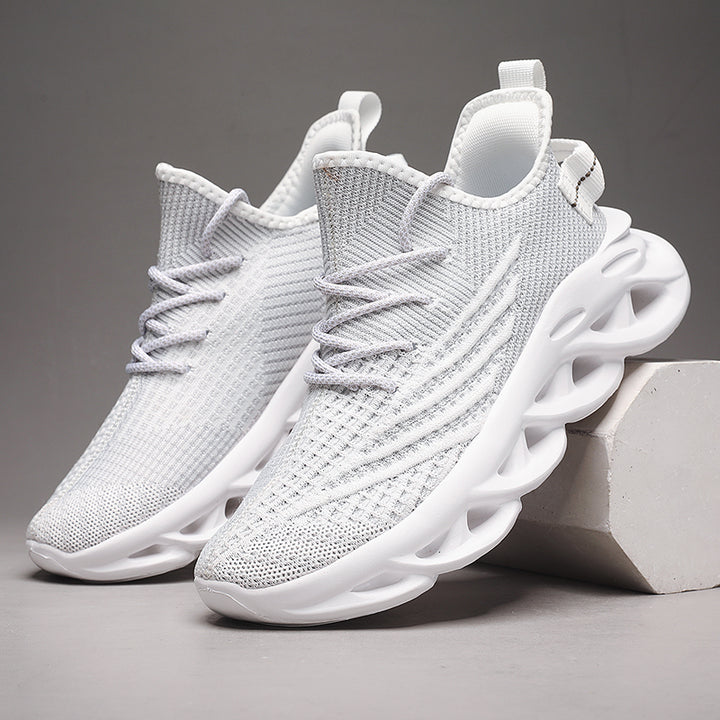 Accela 2 Flyknit Runners