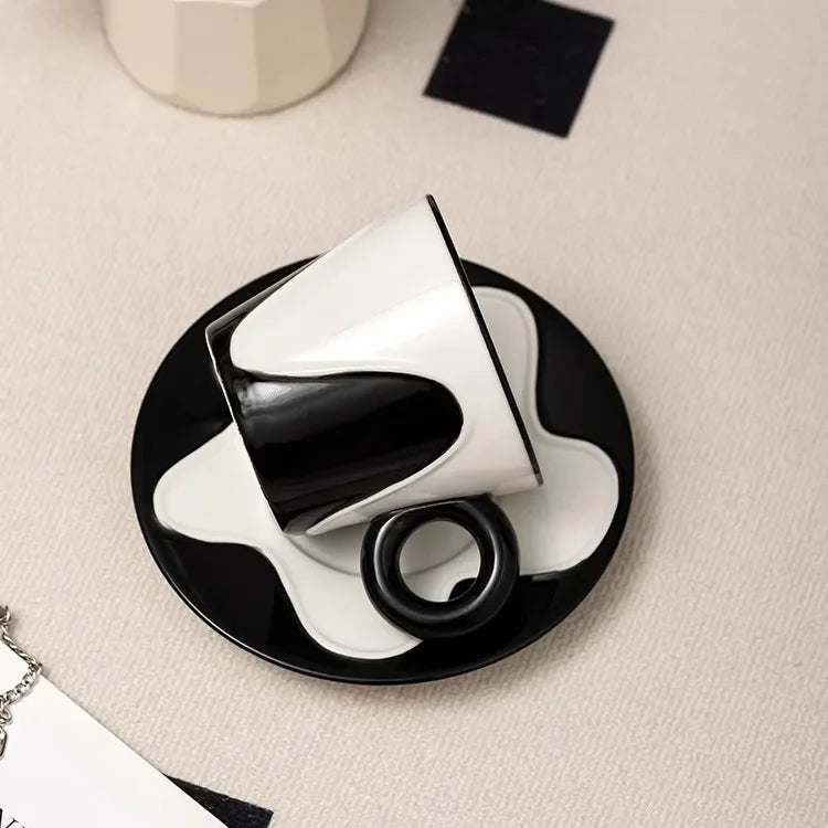Curve & Drip Noir Ceramic Mug